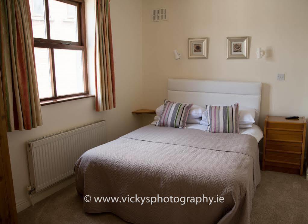 The Townhouse Bed and Breakfast Kilkenny Eksteriør billede
