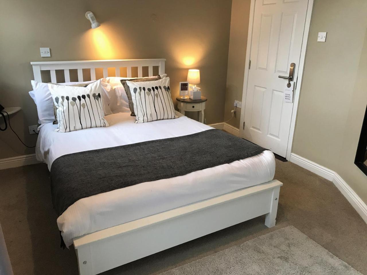 The Townhouse Bed and Breakfast Kilkenny Eksteriør billede