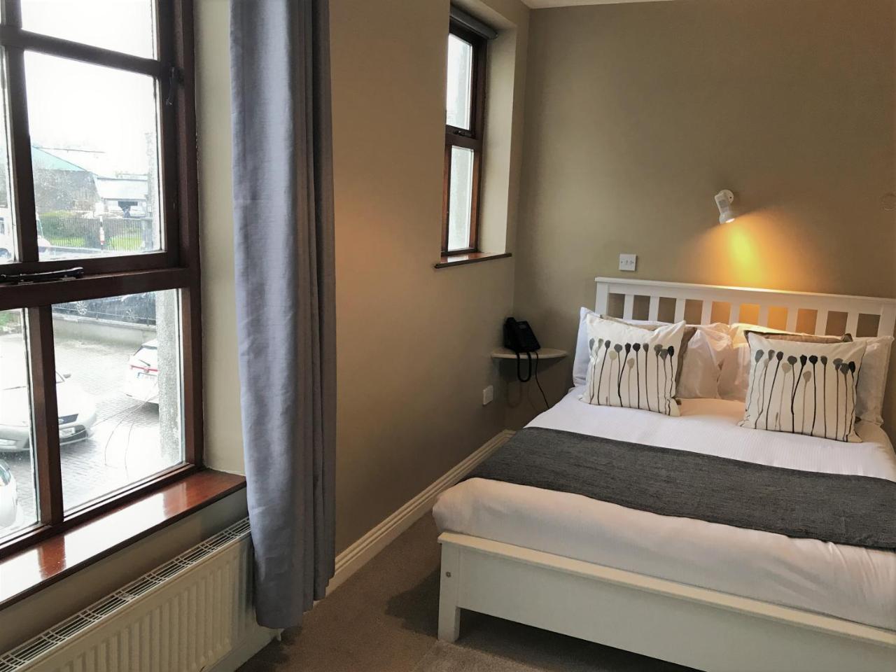 The Townhouse Bed and Breakfast Kilkenny Eksteriør billede